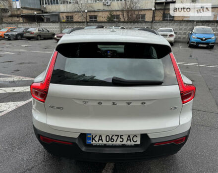 Білий Вольво XC40, об'ємом двигуна 1.48 л та пробігом 63 тис. км за 29999 $, фото 15 на Automoto.ua