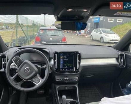 Белый Вольво XC40, объемом двигателя 1.48 л и пробегом 83 тыс. км за 30000 $, фото 16 на Automoto.ua