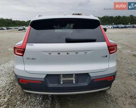 Белый Вольво XC40, объемом двигателя 2 л и пробегом 78 тыс. км за 11900 $, фото 4 на Automoto.ua