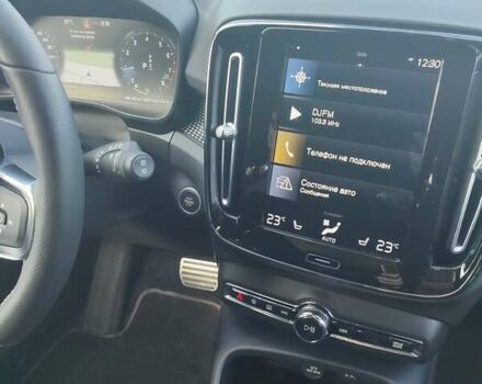 Вольво XC40 2020 в Днепре (Днепропетровске) на Automoto.ua Белый Вольво XC40, объемом двигателя 1.97 л и пробегом 3 тыс. км за 34000 $, фото 13 на Automoto.ua