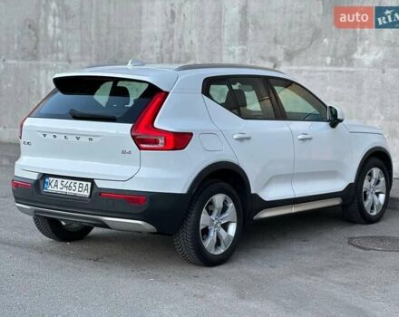 Белый Вольво XC40, объемом двигателя 1.97 л и пробегом 95 тыс. км за 27000 $, фото 12 на Automoto.ua