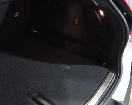 Вольво XC40 2020 в Днепре (Днепропетровске) на Automoto.ua Белый Вольво XC40, объемом двигателя 1.97 л и пробегом 3 тыс. км за 34000 $, фото 6 на Automoto.ua