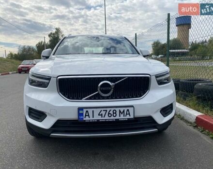 Белый Вольво XC40, объемом двигателя 1.48 л и пробегом 83 тыс. км за 30000 $, фото 1 на Automoto.ua