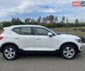 Белый Вольво XC40, объемом двигателя 1.48 л и пробегом 83 тыс. км за 30000 $, фото 3 на Automoto.ua