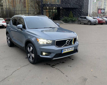 Білий Вольво XC40, об'ємом двигуна 1.97 л та пробігом 33 тис. км за 29000 $, фото 4 на Automoto.ua