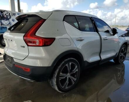 Белый Вольво XC40, объемом двигателя 2 л и пробегом 94 тыс. км за 14400 $, фото 5 на Automoto.ua