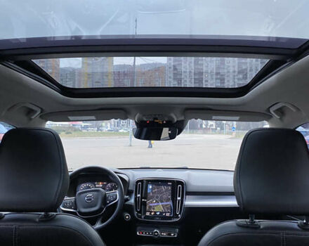 Білий Вольво XC40, об'ємом двигуна 1.97 л та пробігом 33 тис. км за 29000 $, фото 22 на Automoto.ua