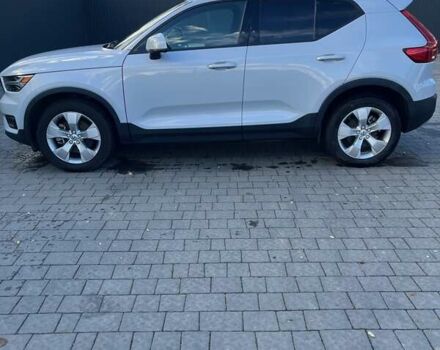Білий Вольво XC40, об'ємом двигуна 2 л та пробігом 91 тис. км за 23300 $, фото 3 на Automoto.ua