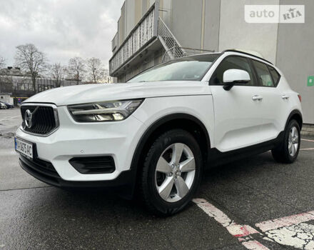 Белый Вольво XC40, объемом двигателя 1.48 л и пробегом 63 тыс. км за 29999 $, фото 9 на Automoto.ua