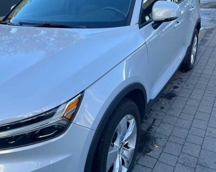 Білий Вольво XC40, об'ємом двигуна 2 л та пробігом 91 тис. км за 23300 $, фото 2 на Automoto.ua