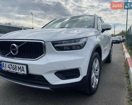 Белый Вольво XC40, объемом двигателя 1.48 л и пробегом 83 тыс. км за 30000 $, фото 2 на Automoto.ua