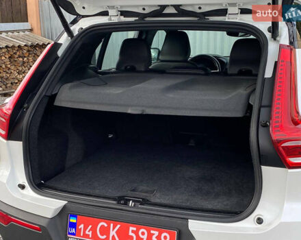 Вольво XC40 2021 в Самборе на Automoto.ua Белый Вольво XC40, объемом двигателя 0 л и пробегом 163 тыс. км за 23999 $, фото 80 на Automoto.ua