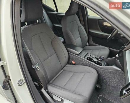 Білий Вольво XC40, об'ємом двигуна 1.48 л та пробігом 69 тис. км за 29200 $, фото 60 на Automoto.ua