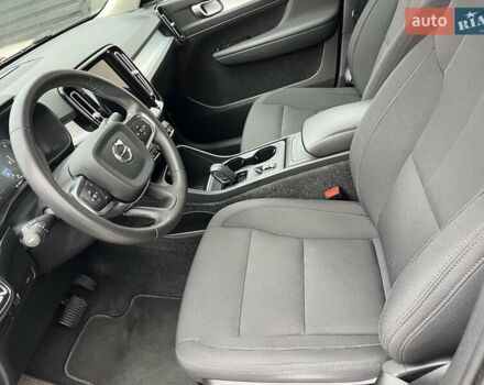 Белый Вольво XC40, объемом двигателя 1.48 л и пробегом 72 тыс. км за 28500 $, фото 6 на Automoto.ua