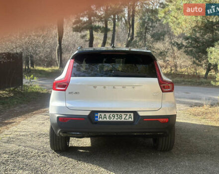 Білий Вольво XC40, об'ємом двигуна 0 л та пробігом 21 тис. км за 29000 $, фото 4 на Automoto.ua