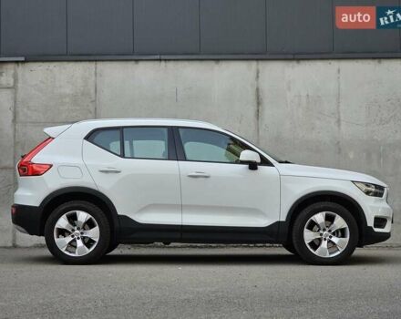 Білий Вольво XC40, об'ємом двигуна 1.48 л та пробігом 69 тис. км за 29200 $, фото 5 на Automoto.ua