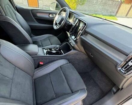 Білий Вольво XC40, об'ємом двигуна 0 л та пробігом 53 тис. км за 24200 $, фото 29 на Automoto.ua