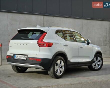 Білий Вольво XC40, об'ємом двигуна 1.48 л та пробігом 69 тис. км за 29200 $, фото 4 на Automoto.ua