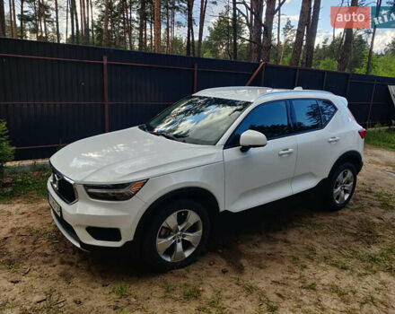 Білий Вольво XC40, об'ємом двигуна 1.97 л та пробігом 67 тис. км за 26300 $, фото 9 на Automoto.ua