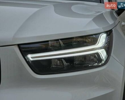 Белый Вольво XC40, объемом двигателя 1.48 л и пробегом 69 тыс. км за 29200 $, фото 14 на Automoto.ua
