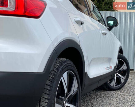 Вольво XC40 2021 в Самборе на Automoto.ua Белый Вольво XC40, объемом двигателя 0 л и пробегом 163 тыс. км за 23999 $, фото 27 на Automoto.ua