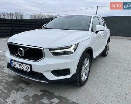 Белый Вольво XC40, объемом двигателя 1.48 л и пробегом 72 тыс. км за 28500 $, фото 1 на Automoto.ua