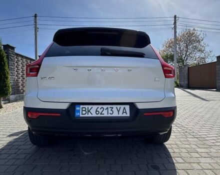 Білий Вольво XC40, об'ємом двигуна 0 л та пробігом 53 тис. км за 24200 $, фото 8 на Automoto.ua