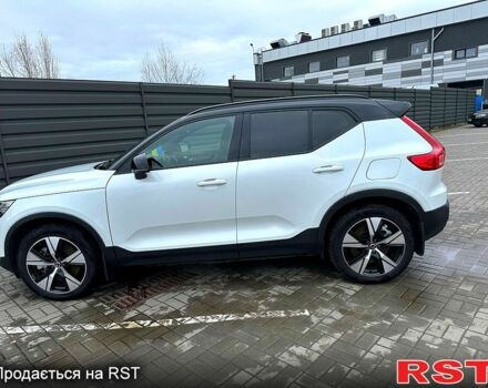 Білий Вольво XC40, об'ємом двигуна 0 л та пробігом 23 тис. км за 41500 $, фото 2 на Automoto.ua