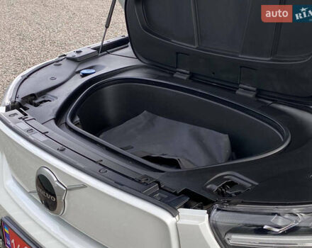 Вольво XC40 2021 в Самборе на Automoto.ua Белый Вольво XC40, объемом двигателя 0 л и пробегом 163 тыс. км за 23999 $, фото 79 на Automoto.ua