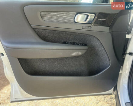 Білий Вольво XC40, об'ємом двигуна 0 л та пробігом 21 тис. км за 29000 $, фото 9 на Automoto.ua