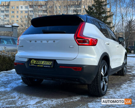 Белый Вольво XC40, объемом двигателя 78 л и пробегом 36 тыс. км за 27900 $, фото 6 на Automoto.ua