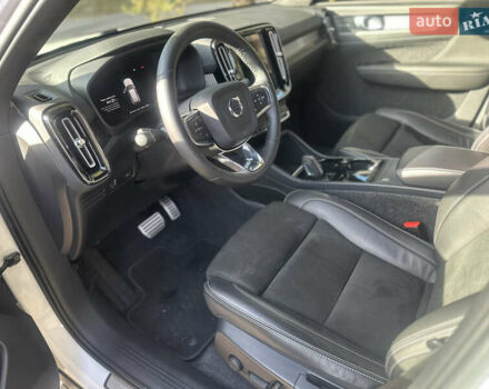 Білий Вольво XC40, об'ємом двигуна 0 л та пробігом 21 тис. км за 29000 $, фото 8 на Automoto.ua