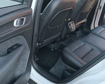 Білий Вольво XC40, об'ємом двигуна 1.97 л та пробігом 44 тис. км за 36900 $, фото 16 на Automoto.ua