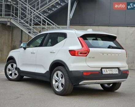 Білий Вольво XC40, об'ємом двигуна 1.48 л та пробігом 69 тис. км за 29200 $, фото 2 на Automoto.ua