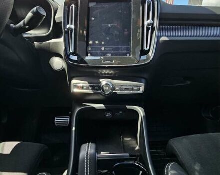 Белый Вольво XC40, объемом двигателя 0 л и пробегом 54 тыс. км за 27000 $, фото 8 на Automoto.ua