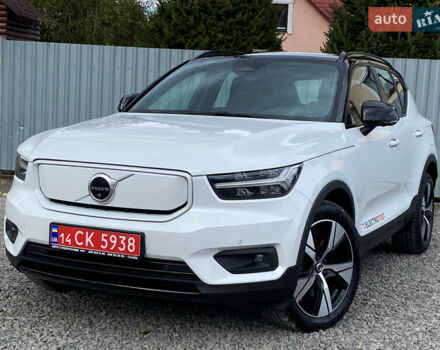 Вольво XC40 2021 в Самборе на Automoto.ua Белый Вольво XC40, объемом двигателя 0 л и пробегом 163 тыс. км за 23999 $, фото 2 на Automoto.ua
