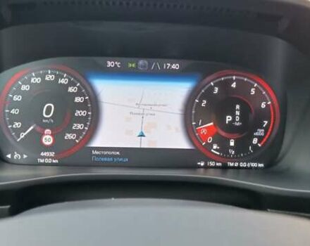 Білий Вольво XC40, об'ємом двигуна 1.97 л та пробігом 44 тис. км за 36900 $, фото 2 на Automoto.ua