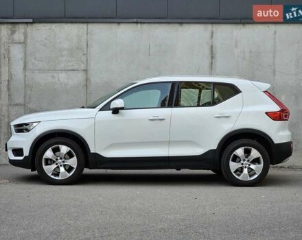 Білий Вольво XC40, об'ємом двигуна 1.48 л та пробігом 69 тис. км за 29200 $, фото 1 на Automoto.ua