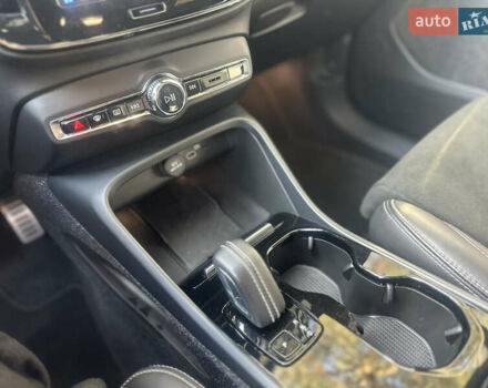 Білий Вольво XC40, об'ємом двигуна 0 л та пробігом 21 тис. км за 29000 $, фото 18 на Automoto.ua