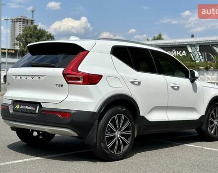Білий Вольво XC40, об'ємом двигуна 1.97 л та пробігом 36 тис. км за 25999 $, фото 14 на Automoto.ua
