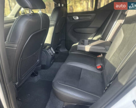 Білий Вольво XC40, об'ємом двигуна 0 л та пробігом 21 тис. км за 29000 $, фото 6 на Automoto.ua