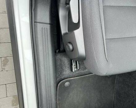 Белый Вольво XC40, объемом двигателя 1.48 л и пробегом 72 тыс. км за 28500 $, фото 12 на Automoto.ua