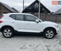 Белый Вольво XC40, объемом двигателя 1.48 л и пробегом 72 тыс. км за 28500 $, фото 2 на Automoto.ua