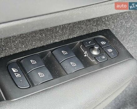 Білий Вольво XC40, об'ємом двигуна 1.48 л та пробігом 69 тис. км за 29200 $, фото 39 на Automoto.ua