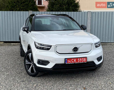 Вольво XC40 2021 в Самборе на Automoto.ua Белый Вольво XC40, объемом двигателя 0 л и пробегом 163 тыс. км за 23999 $, фото 13 на Automoto.ua