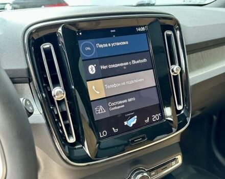 Білий Вольво XC40, об'ємом двигуна 1.97 л та пробігом 36 тис. км за 25999 $, фото 26 на Automoto.ua