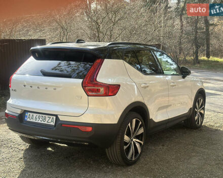 Білий Вольво XC40, об'ємом двигуна 0 л та пробігом 21 тис. км за 29000 $, фото 3 на Automoto.ua