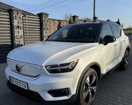 Білий Вольво XC40, об'ємом двигуна 0 л та пробігом 53 тис. км за 24200 $, фото 2 на Automoto.ua