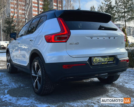 Белый Вольво XC40, объемом двигателя 78 л и пробегом 36 тыс. км за 27900 $, фото 4 на Automoto.ua