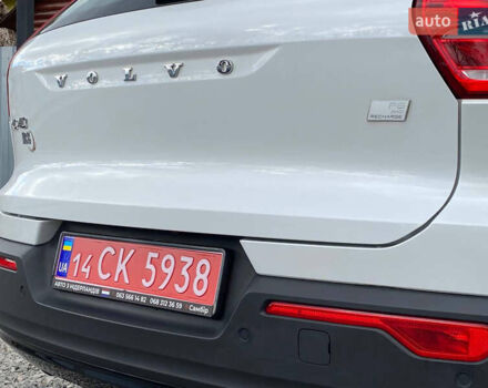 Вольво XC40 2021 в Самборе на Automoto.ua Белый Вольво XC40, объемом двигателя 0 л и пробегом 163 тыс. км за 23999 $, фото 28 на Automoto.ua